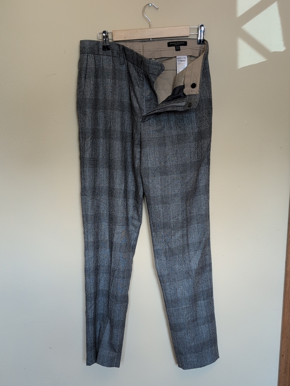 Banana Republic Grey Tapered Dress Pants 31x32